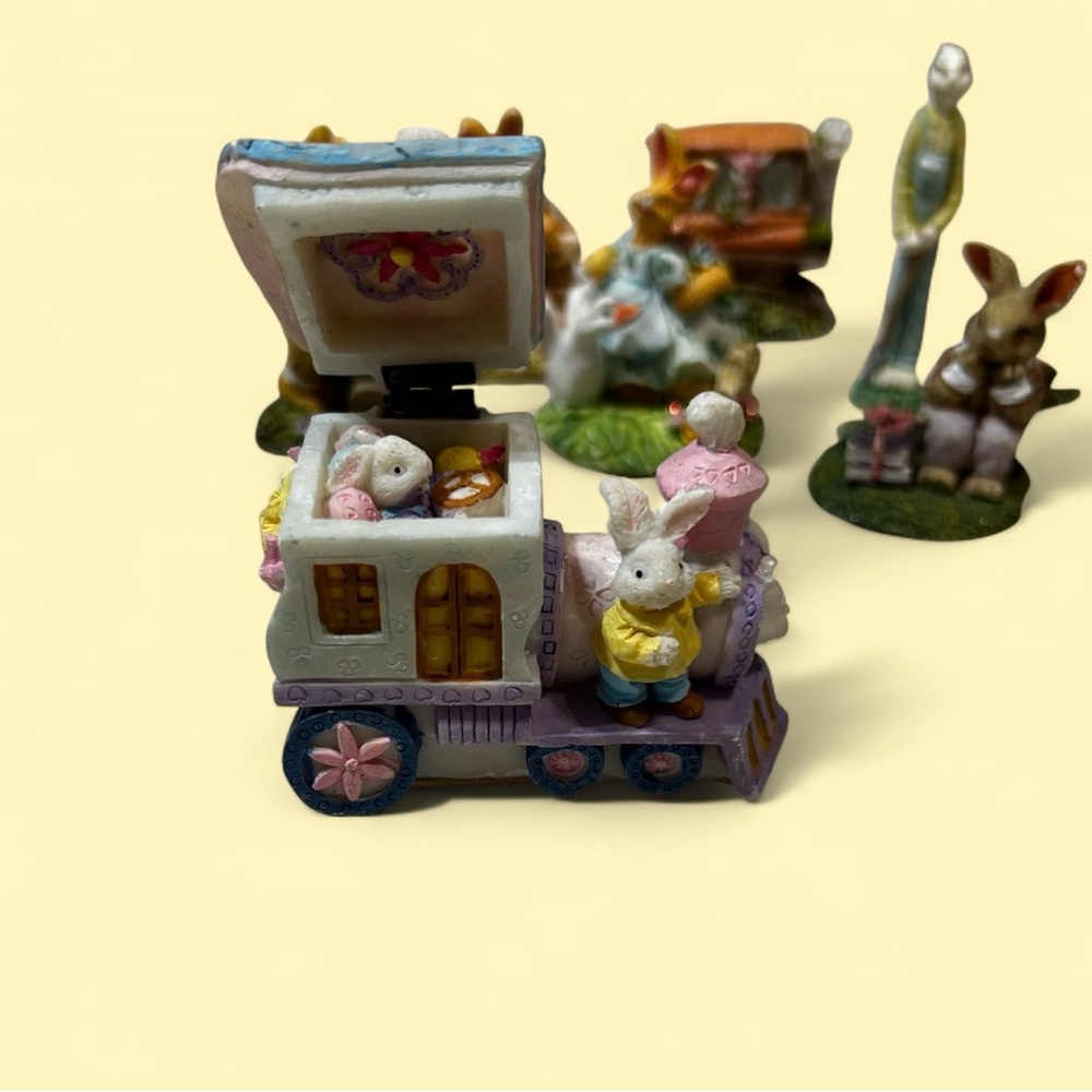 Adorable Vintage Easter Bunny and Friends Figurine Set - Picture 2 of 6